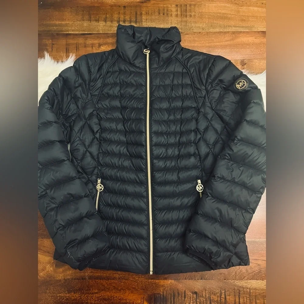 Michael Kors Packable Down Puffer Jacket – Black/Gold, Size Small